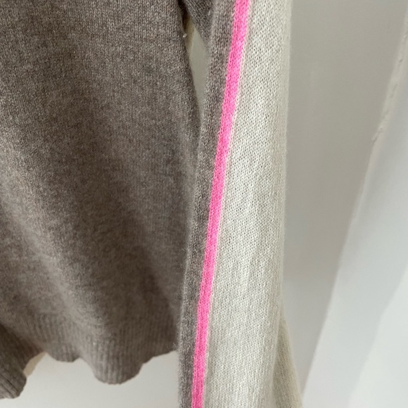 White + Warren Cashmere Sweater - Picture 5 of 5